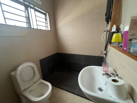 Bungalow House For Rent at Century Garden