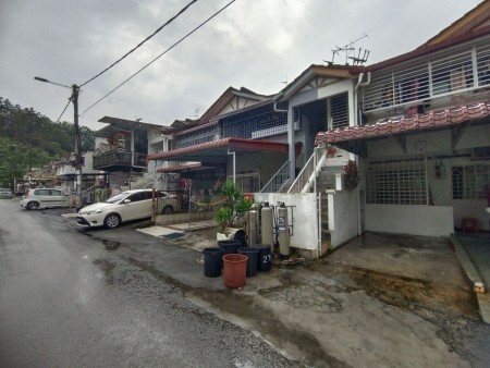 Townhouse For Sale at Taman Saga