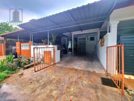 Terrace House For Sale at Bukit Sentosa
