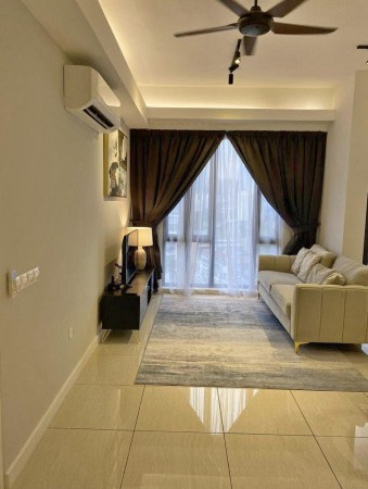 Condo For Rent at The Palladium