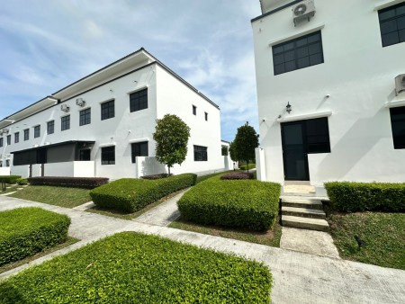 Superlink For Rent at Eco Botanic
