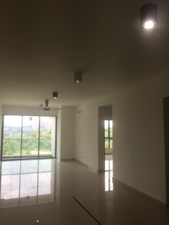 Condo For Sale at Emerald Residence