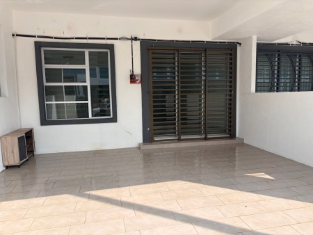 Terrace House For Rent at Taman Meru Jaya
