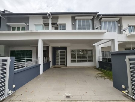 Terrace House For Sale at Fairfield Residences