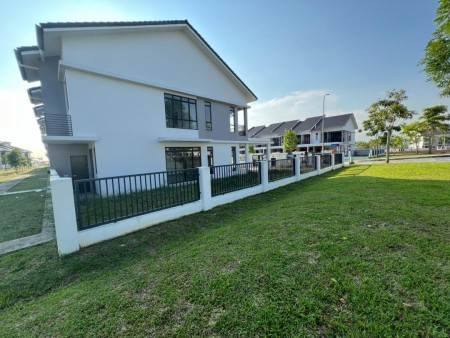 Terrace House For Sale at Aspira Parkhomes