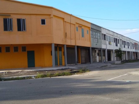 Detached Factory For Sale at Pulau Indah Industrial Park