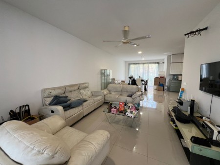 Superlink For Sale at Tamansari