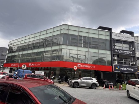 Shop For Rent at The Trillium