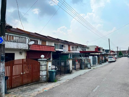 Terrace House For Sale at Taman Selesa Jaya