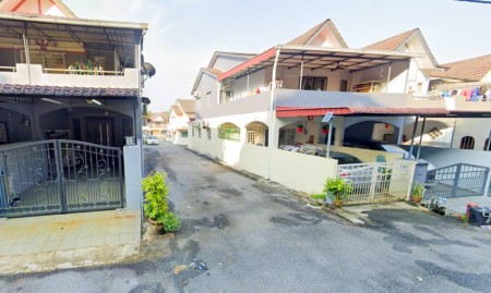 Townhouse For Sale at Pangsapuri Taman Bukit Rawang Putra