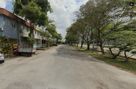 Terrace Factory For Sale at Bukit Serdang Industrial Park