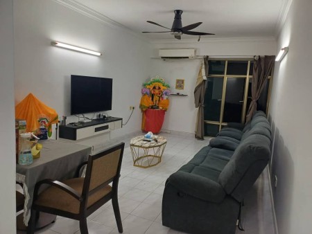 Condo For Sale at Halaman Kristal