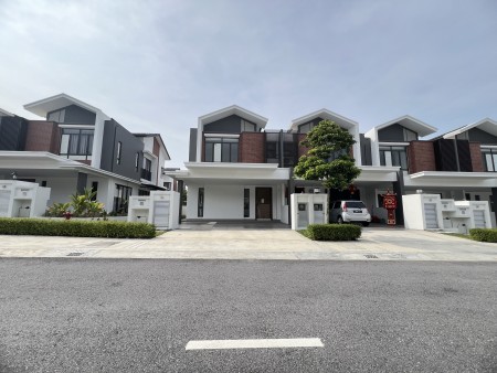 Superlink For Rent at Lakeside Homes @ Gamuda Gardens