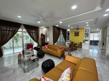 Bungalow House For Sale at Section 3