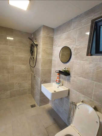 Condo For Rent at Five Stones