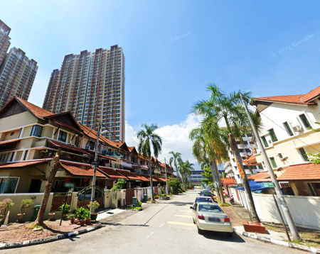 Terrace House For Sale at Slim Villas