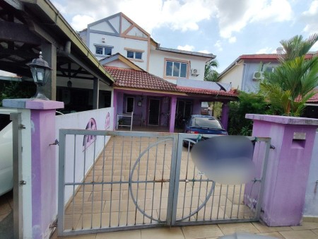 Terrace House For Sale at Desa Casuarina