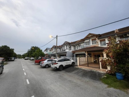 Terrace House For Sale at BP14