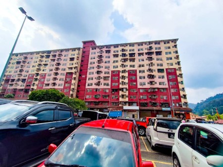 Apartment For Sale at Pangsapuri Desa Lembah Permai