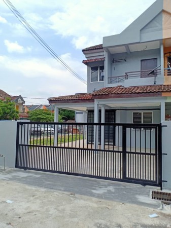 Terrace House For Rent at Taman Puchong Intan