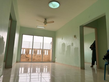 Apartment For Sale at Laguna Biru