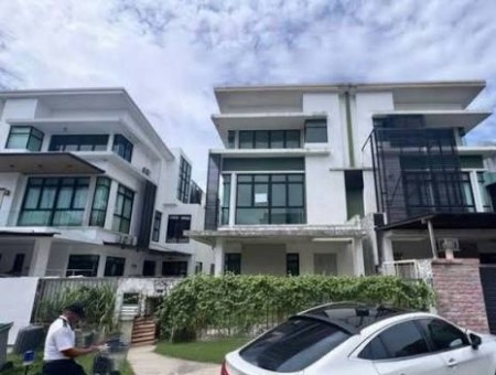 Cluster For Auction at Taman Mutiara Mas