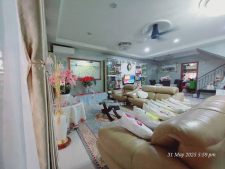 Terrace House For Sale at Bandar Nusa Rhu