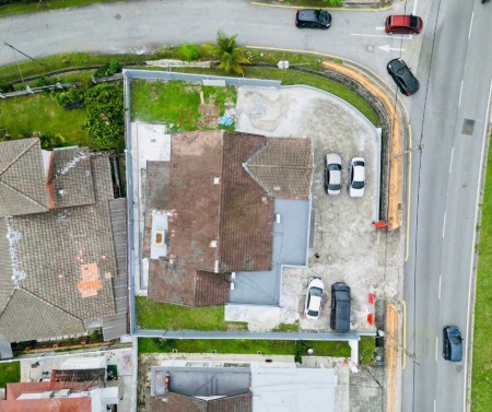 Shop For Sale at Section 12