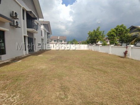 Semi D For Rent at Periwinkle