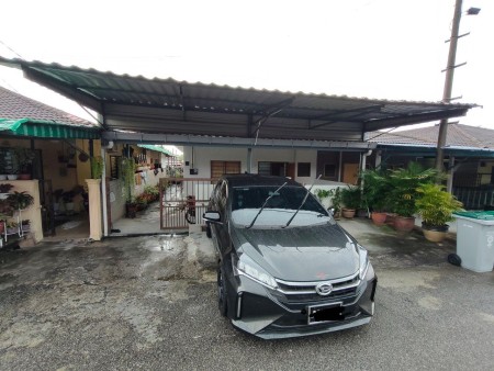 Semi D For Sale at Taman Pinggiran Senawang
