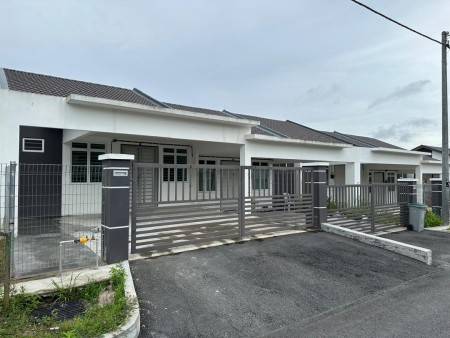 Apartment For Sale at Taman Puteri Kluang