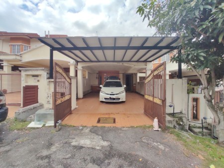 Terrace House For Sale at Taman Puncak Saujana