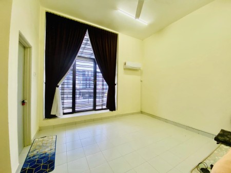 Terrace House For Sale at Bandar Layangkasa