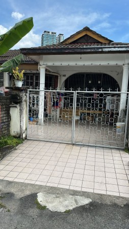 Terrace House For Sale at Section 17
