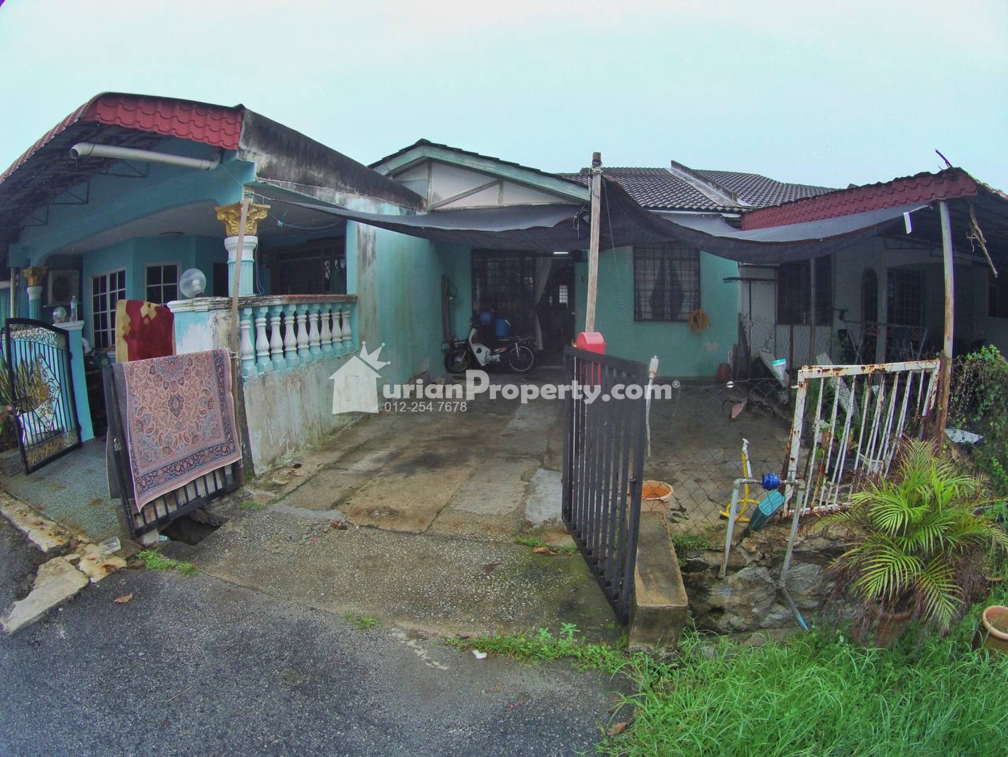 Terrace House For Sale at Bukit Sentosa
