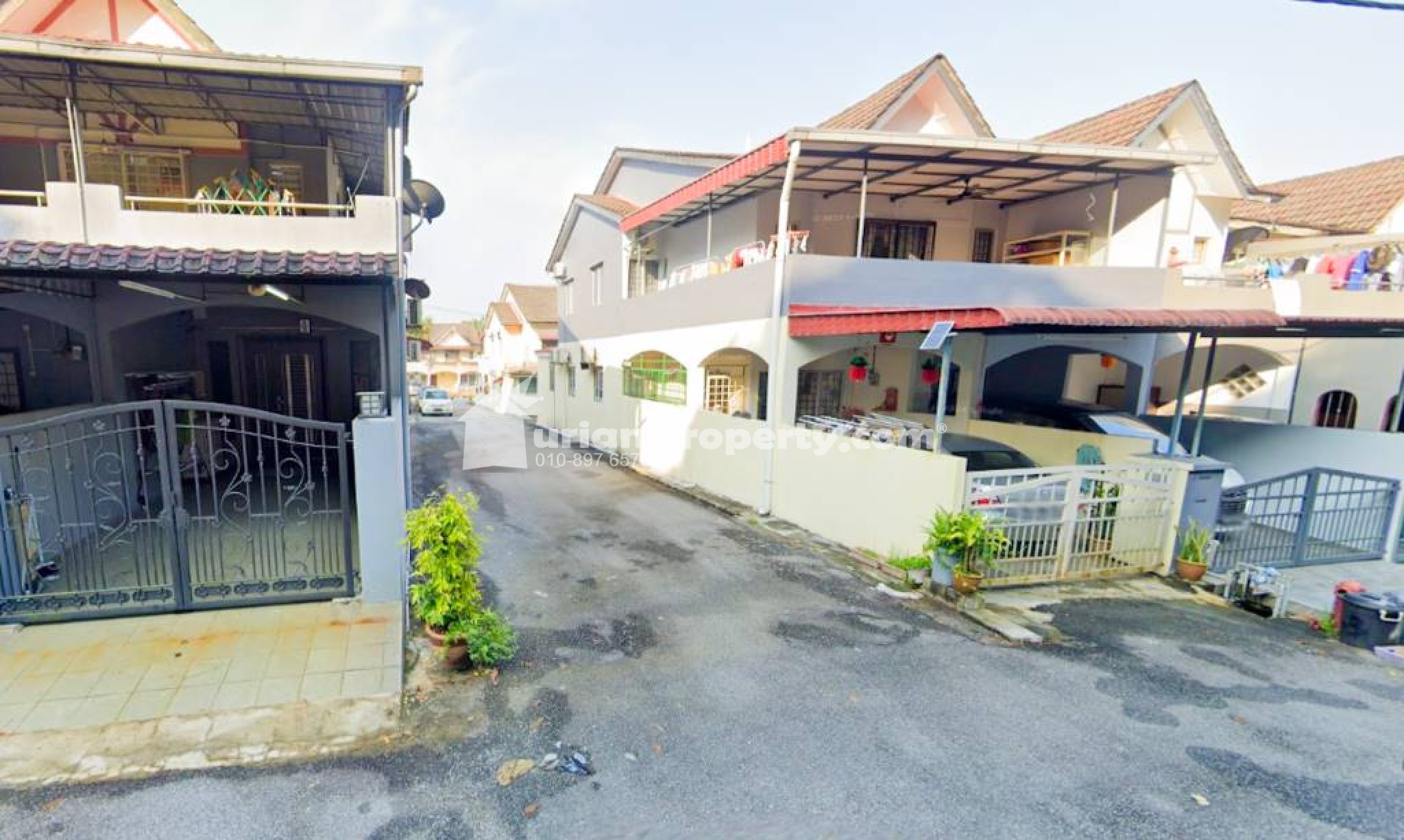 Townhouse For Sale at Pangsapuri Taman Bukit Rawang Putra