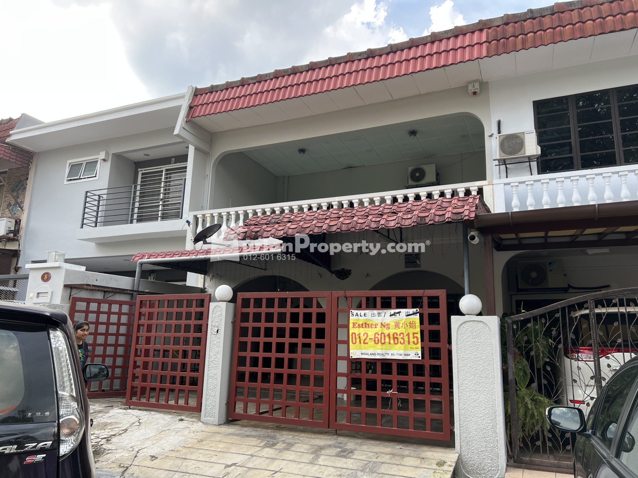 Terrace House For Rent at Taman Desa Jaya