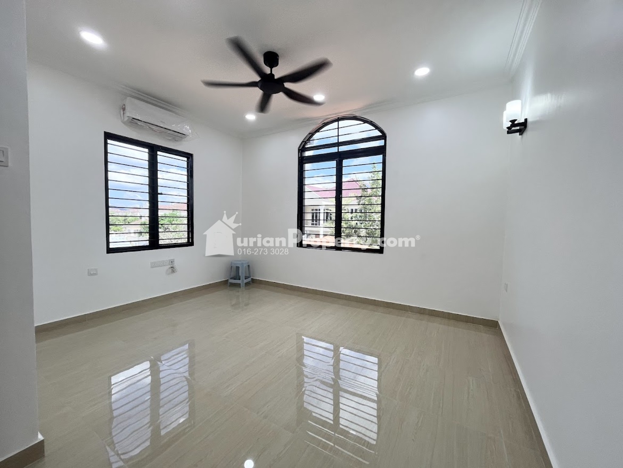 Semi D For Sale at Suasana