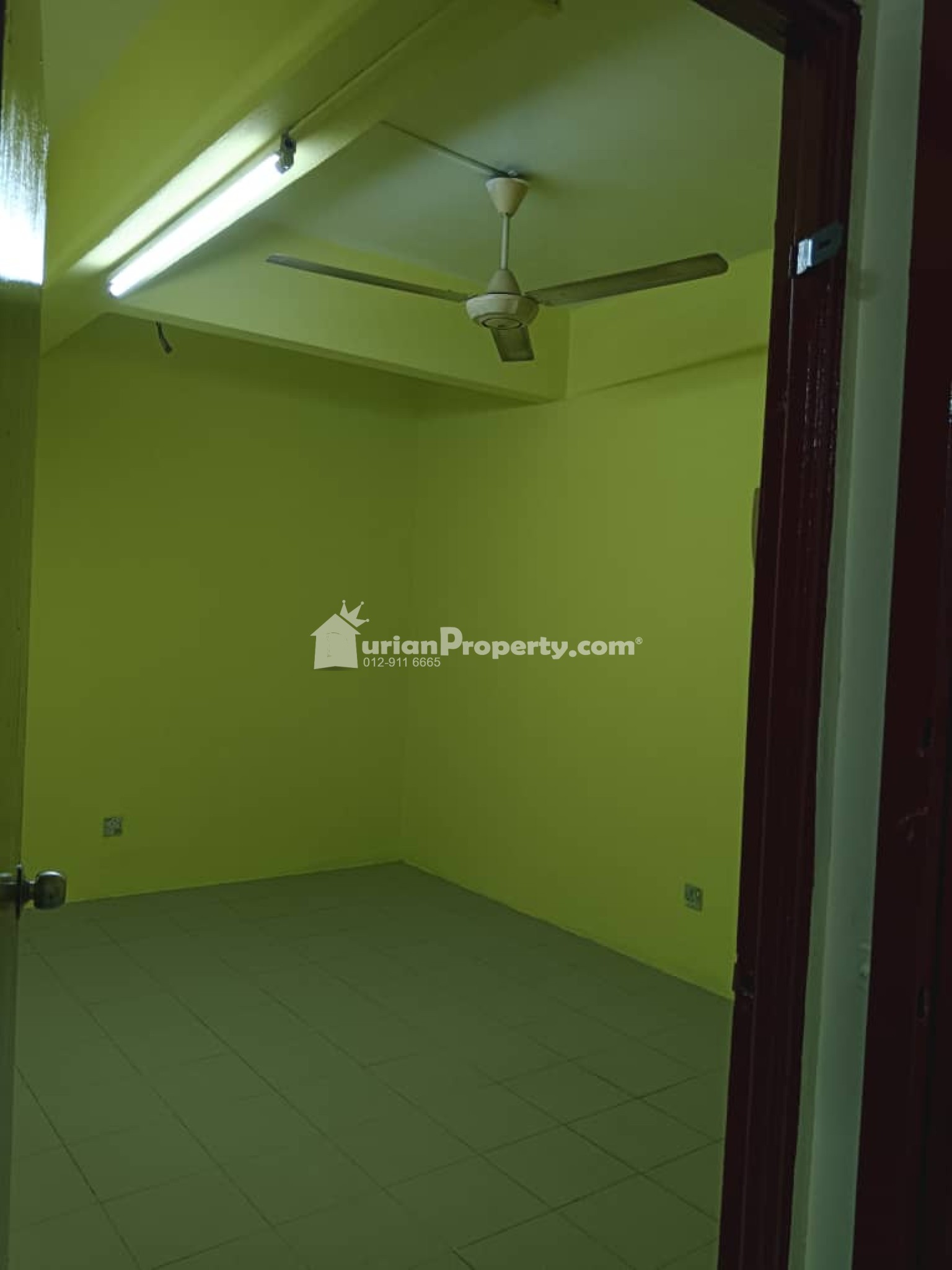 Apartment For Rent at Taman Sri Sentosa