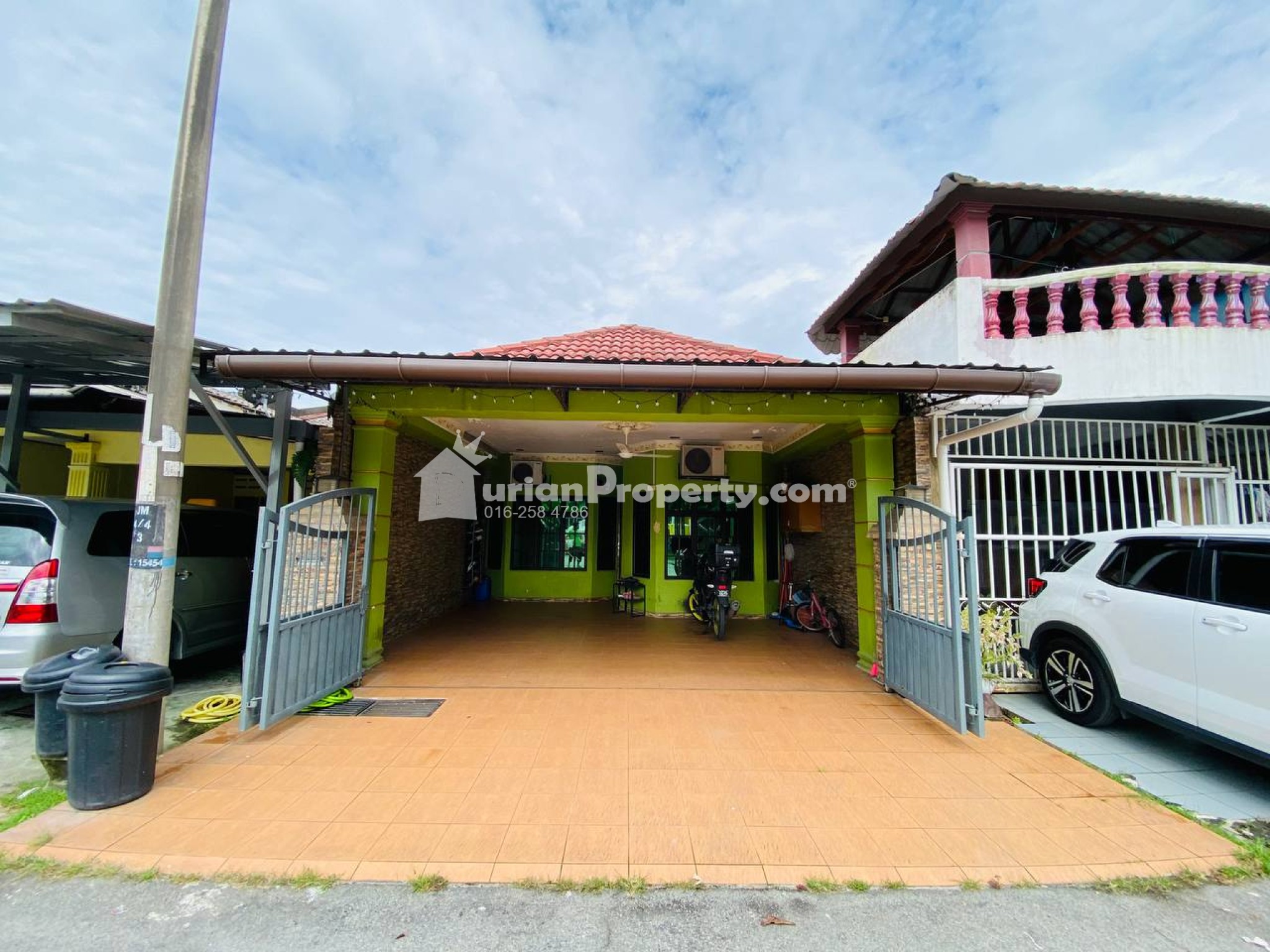Terrace House For Sale at Taman Sri Nanding