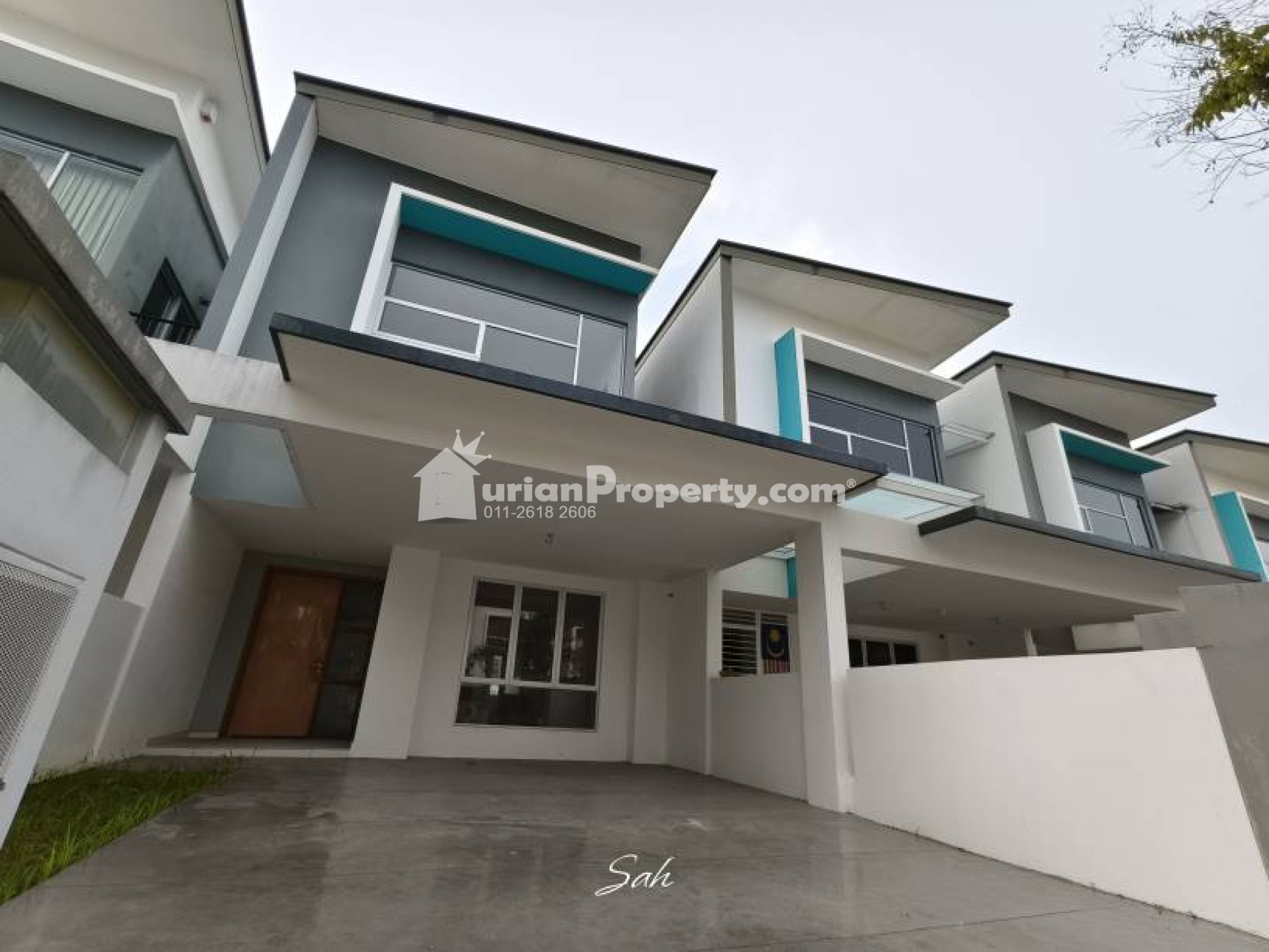 Terrace House For Sale at Parkfield Residences