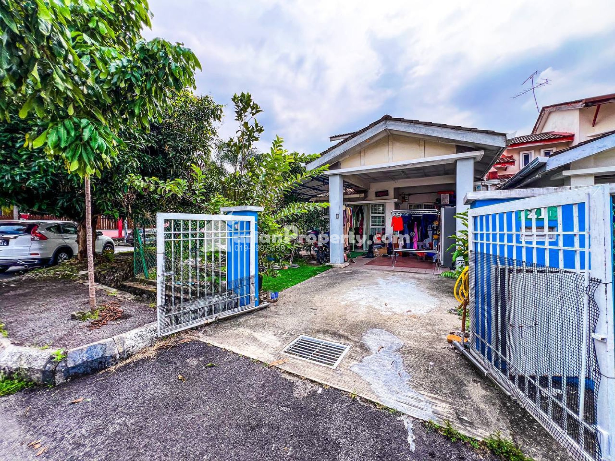 Terrace House For Sale at Suakasih