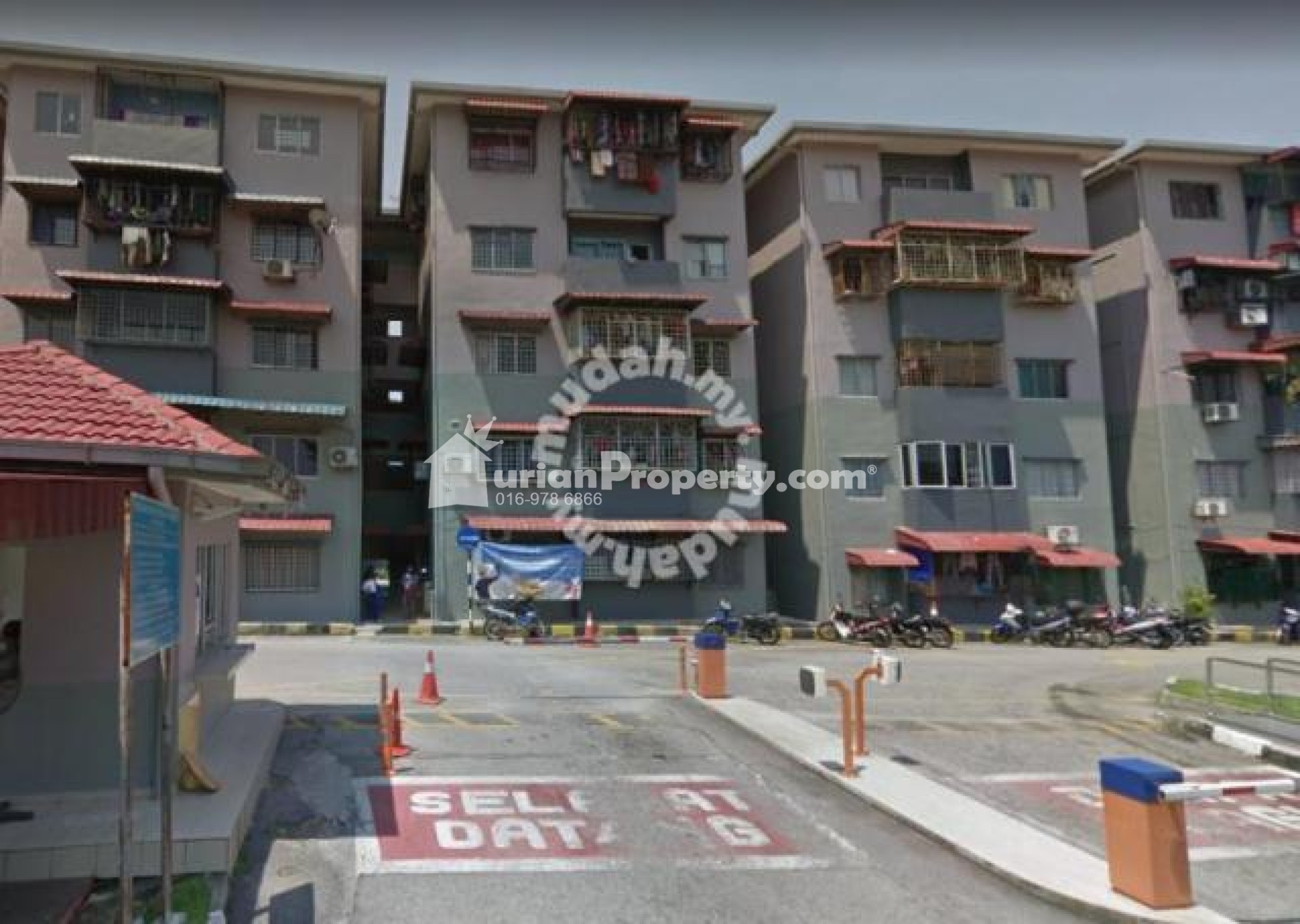 Apartment For Sale at Putra Indah Apartment