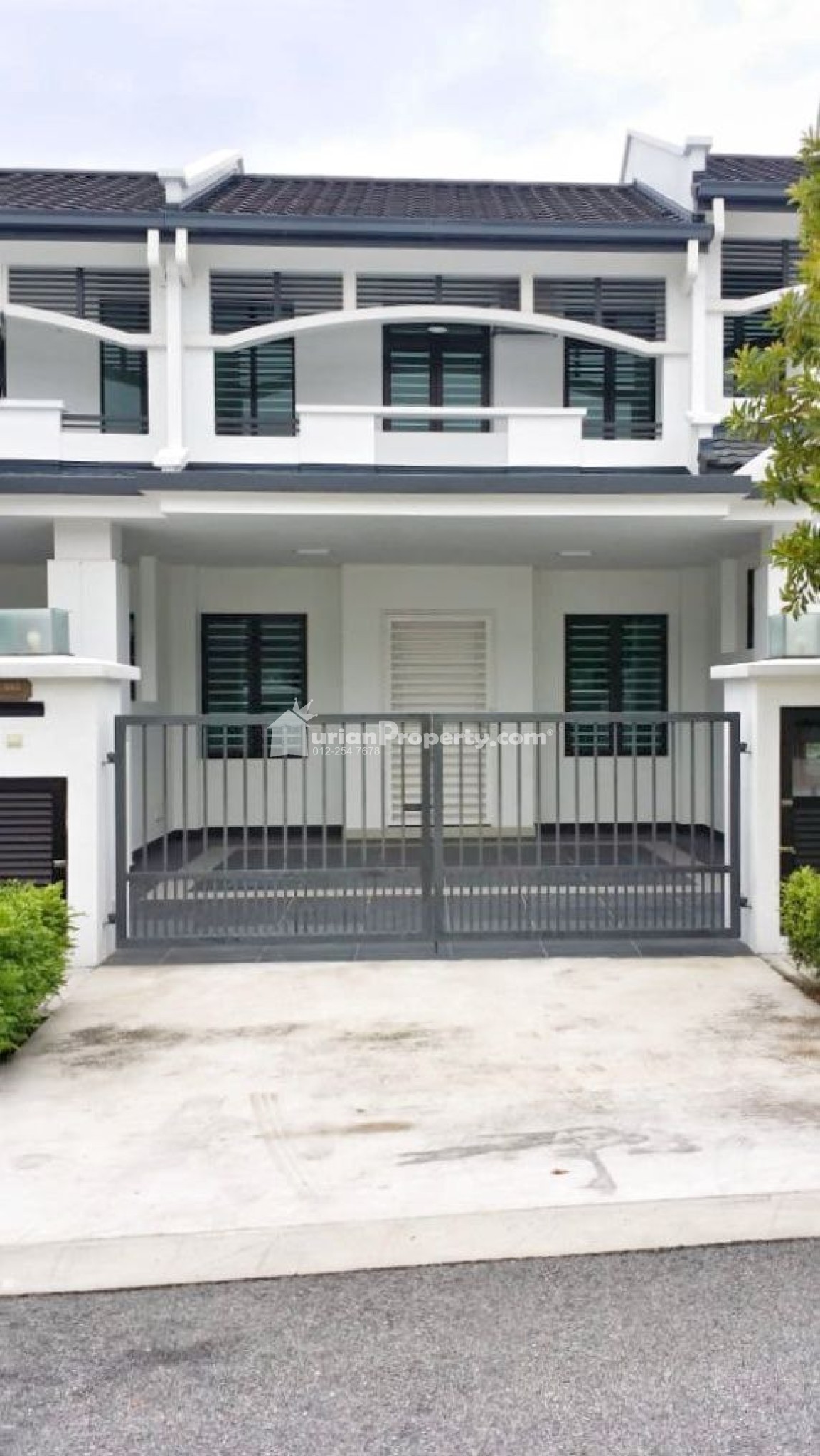 Terrace House For Sale at Eco Majestic