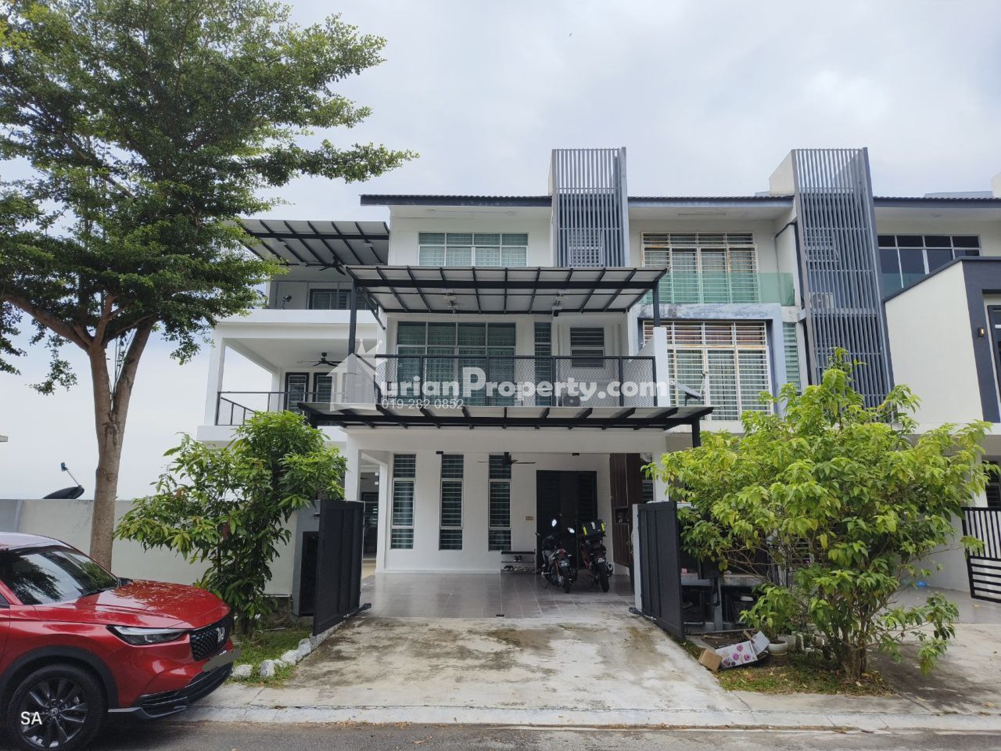 Terrace House For Sale at Bangi Avenue