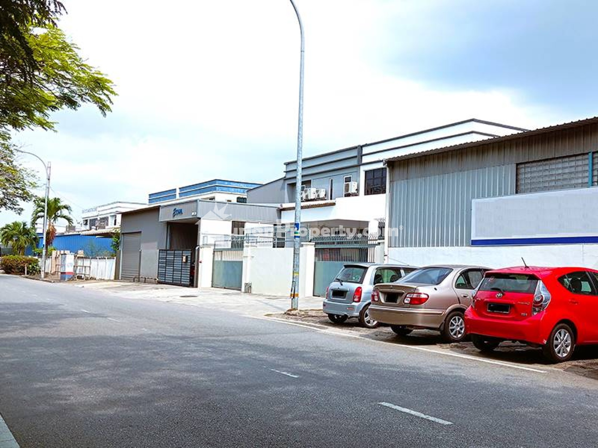 Detached Factory For Rent at Kawasan Perindustrian Ringan Permatang Tinggi