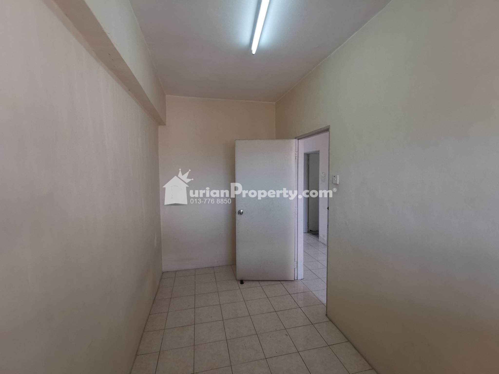 Apartment For Sale at Kantan Court