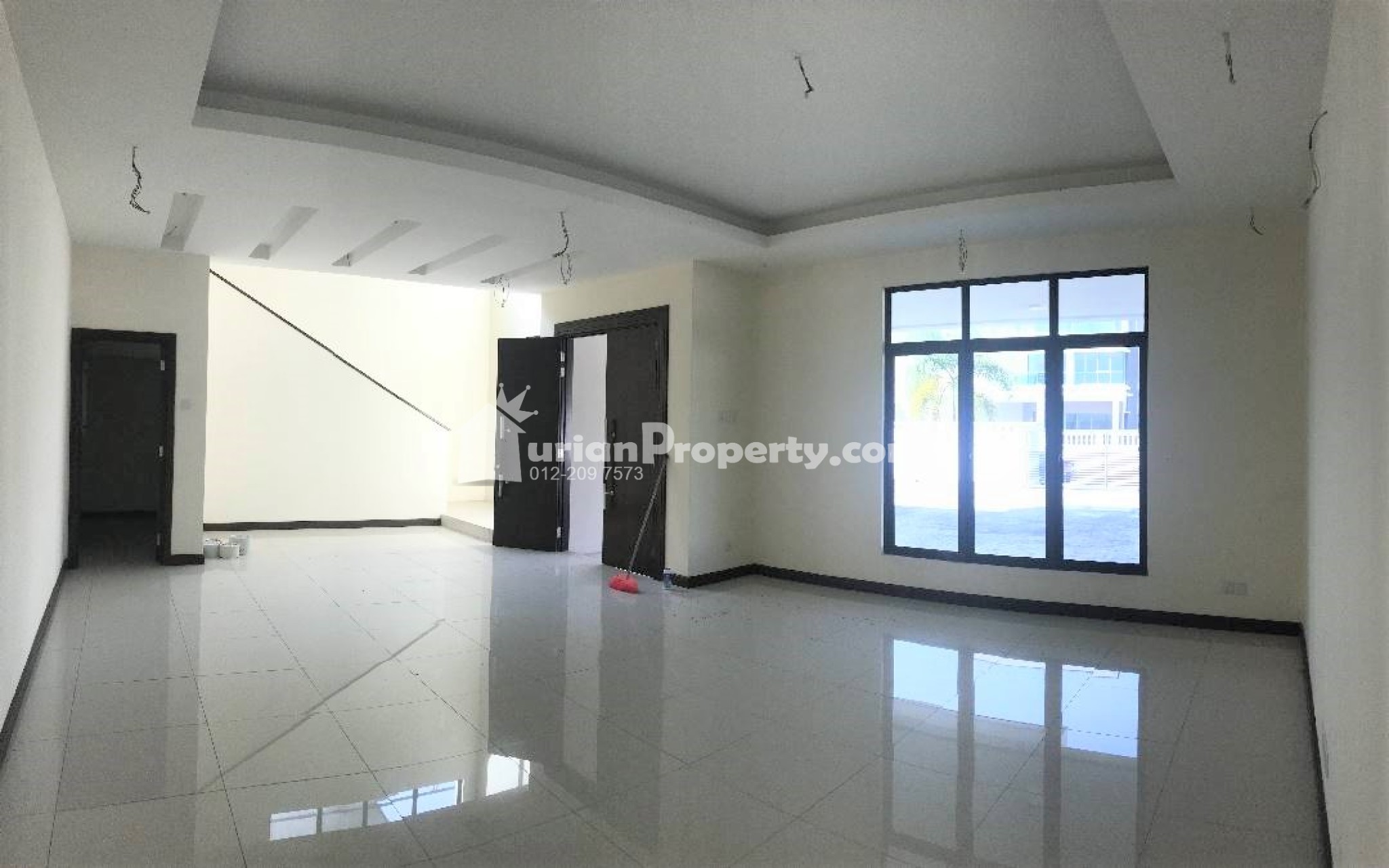 Bungalow House For Sale at Damai Gayana