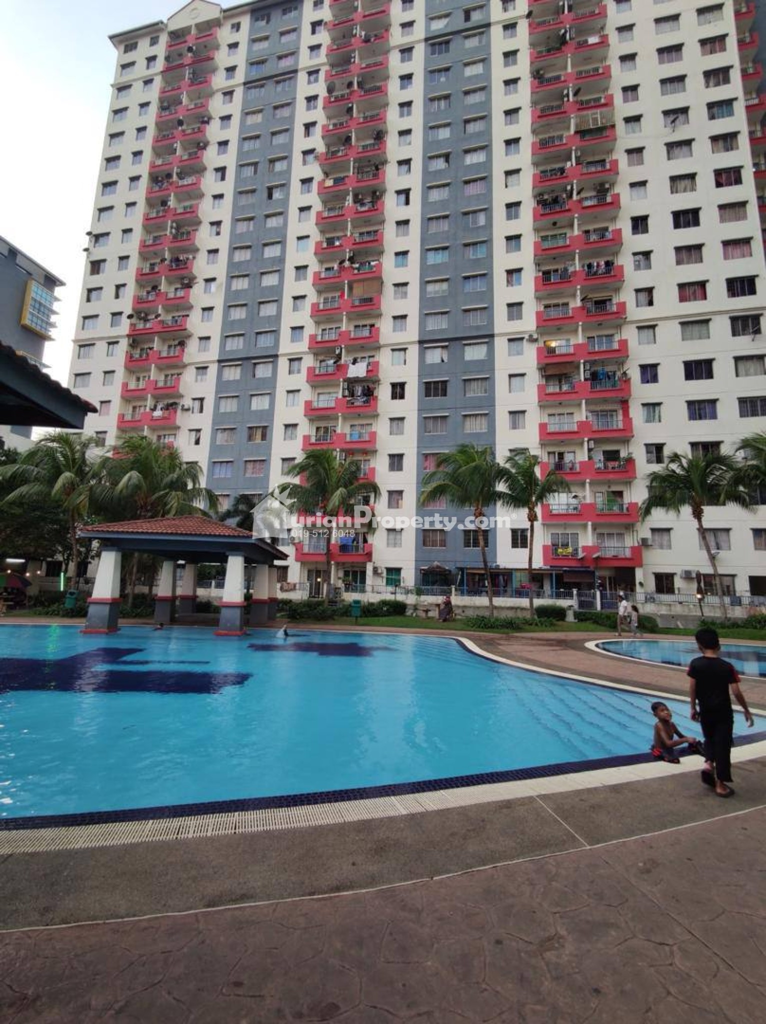 Apartment For Sale at Vista Pinggiran