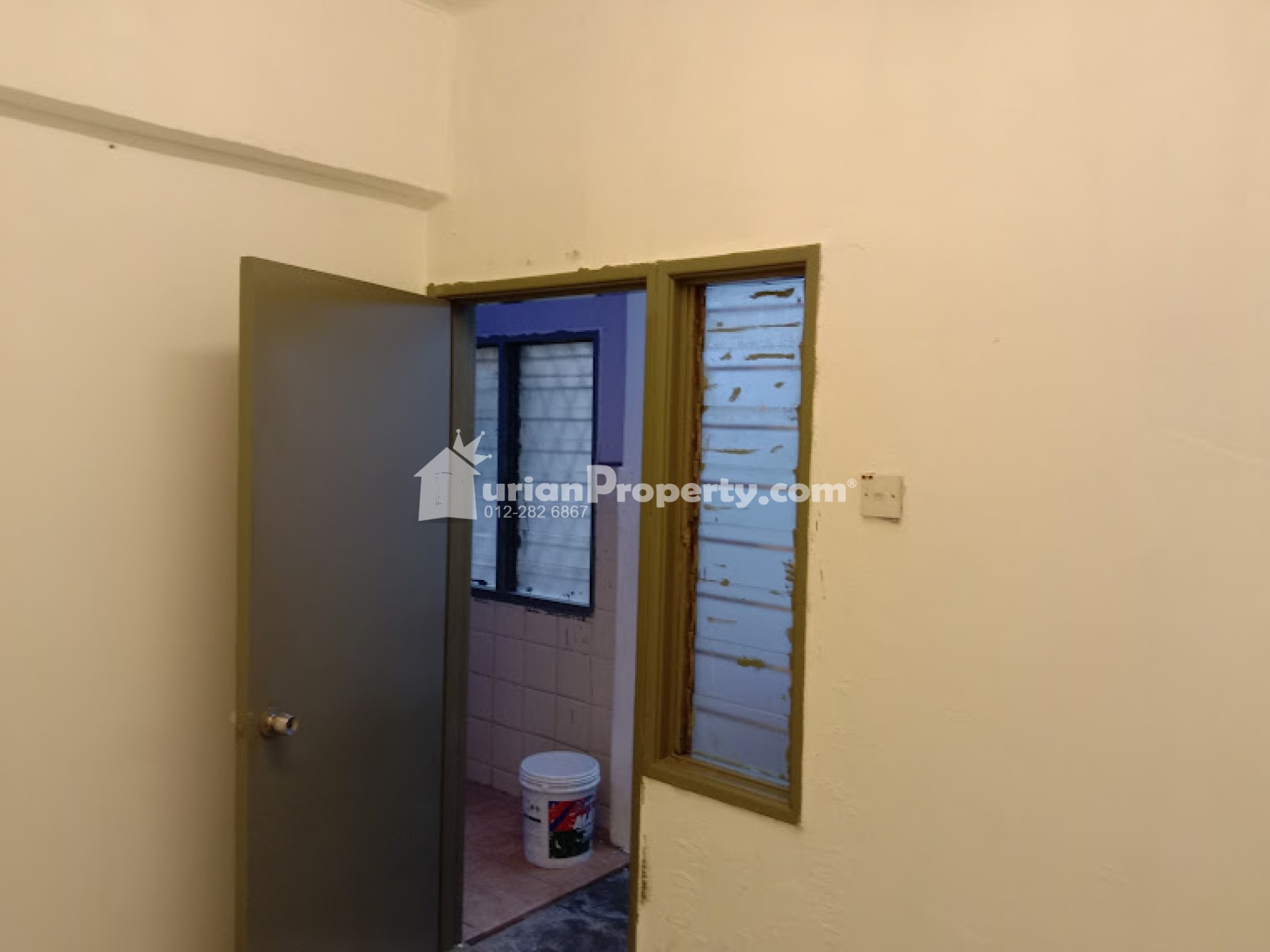 Shop Apartment For Rent at Taman Sri Sentosa
